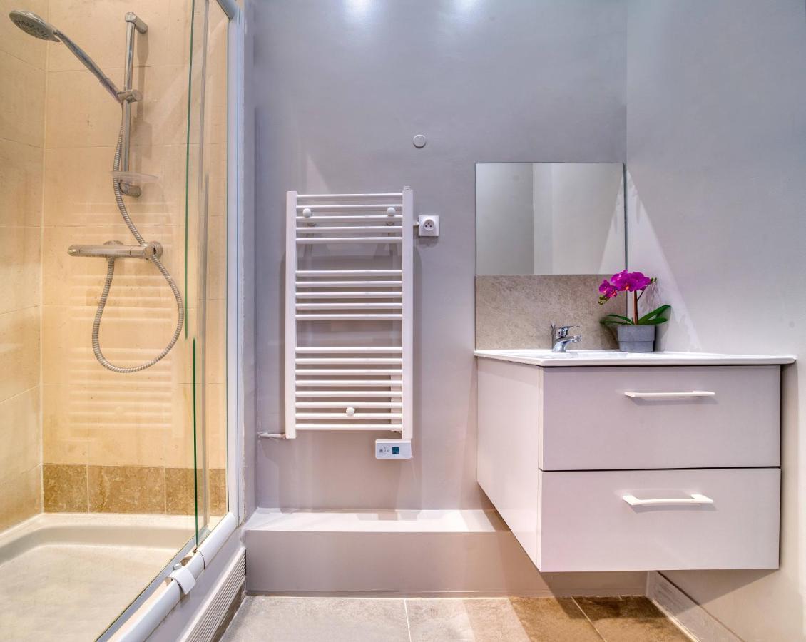 A Detruire 10 - Ne Pas Utiliser Apartment Paris Luaran gambar