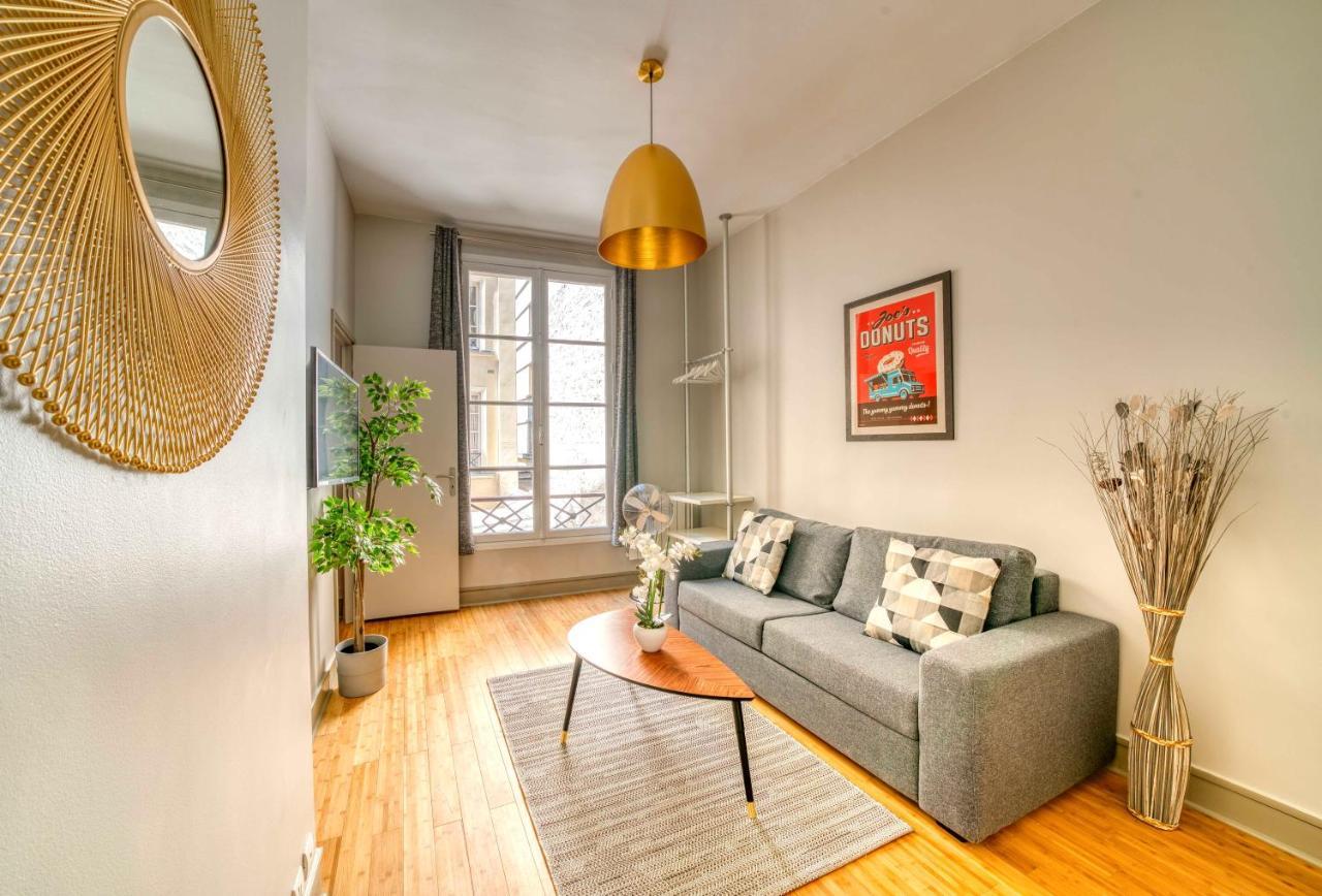 A Detruire 10 - Ne Pas Utiliser Apartment Paris Luaran gambar
