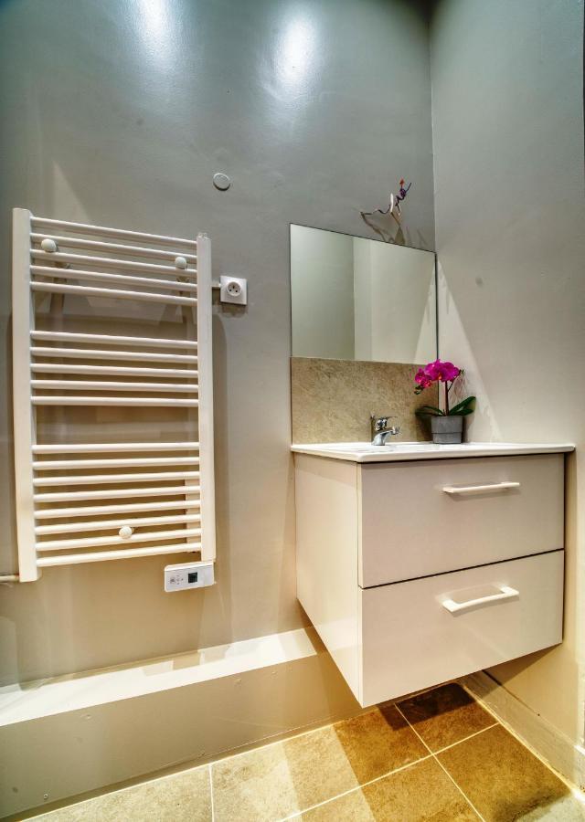 A Detruire 10 - Ne Pas Utiliser Apartment Paris Luaran gambar
